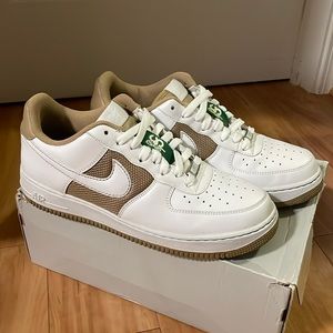 Nike Airforce 1 07, Size 10.5, Cloverdale, Hay/White-Pine Green,